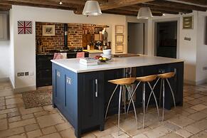 Fabulous Farmhouse in Hampshire