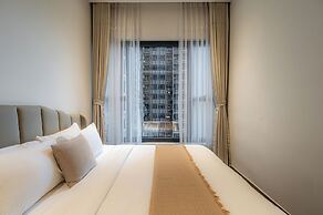 Emily Lim Tower Luxury Saigon Center