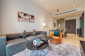 Emily Lim Tower Luxury Saigon Center