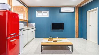 Gyeongju Aratteul Hanok Pet Pension