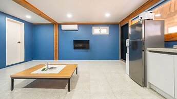 Gyeongju Aratteul Hanok Pet Pension