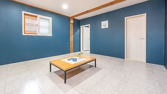 Gyeongju Aratteul Hanok Pet Pension