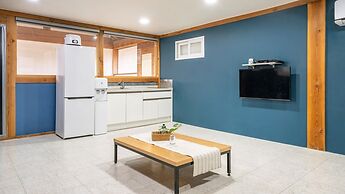 Gyeongju Aratteul Hanok Pet Pension