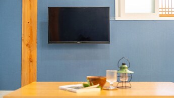 Gyeongju Aratteul Hanok Pet Pension