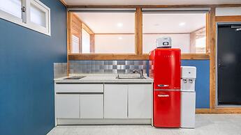 Gyeongju Aratteul Hanok Pet Pension