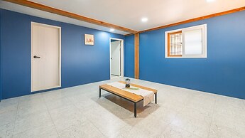 Gyeongju Aratteul Hanok Pet Pension