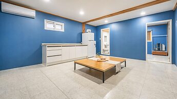 Gyeongju Aratteul Hanok Pet Pension