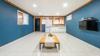 Gyeongju Aratteul Hanok Pet Pension