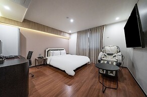 HOUND HOTEL Pyeongtaek Songtan