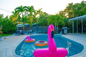 Charming 4BR Home With Heated Pool in Hollywood