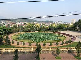 Hoà Bình Hotel LC - by BayLuxury