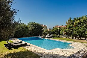 Ilios Kefalonia With 3 Bedrooms and 3 Bathrooms