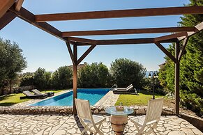 Ilios Kefalonia With 3 Bedrooms and 3 Bathrooms