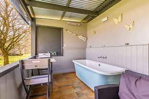 Host Stay The Hartley Hut