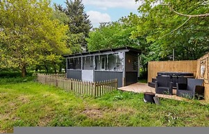 Host Stay The Hartley Hut