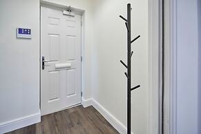 Host Stay Apartment 2 Upton House