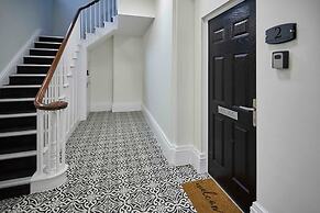 Host Stay Apartment 2 Upton House