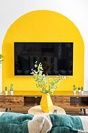 Lovely 2 BR Condo in Sailboat Bend