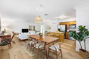 Spacious Beach Apt in Las Olas Blvd
