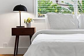 Spacious Beach Apt in Las Olas Blvd