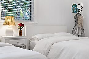 Spacious Beach Apt in Las Olas Blvd