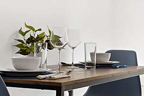 Lovely Rental Unit With Free Parking on Premises