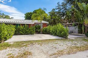 Lovely Rental Unit With Free Parking on Premises