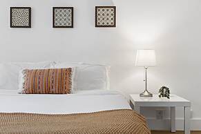 Beach Apt With Waterview in Las Olas Blvd