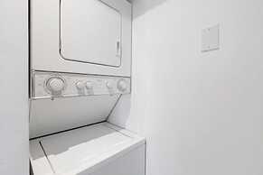 Beach Apt With Waterview in Las Olas Blvd