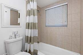 Beach Apt With Waterview in Las Olas Blvd