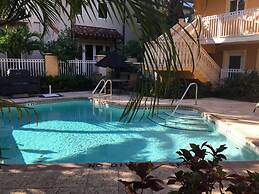 Beach Apt With Waterview in Las Olas Blvd