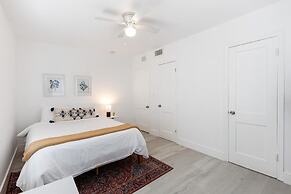 Charming 2 Bedroom Apartment in Victoria Park