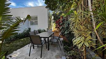 Charming 2 Bedroom Apartment in Victoria Park