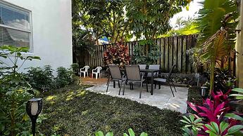 Charming 2 Bedroom Apartment in Victoria Park