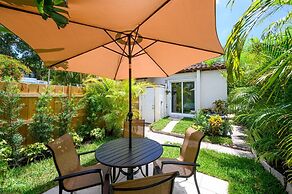 Bright Comfortable Apt in Victoria Park