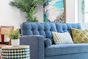 Beautiful 2 BR Apartment - Bright and Spacious