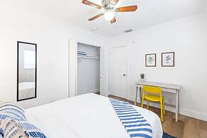 Beautiful 2 BR Apartment - Bright and Spacious