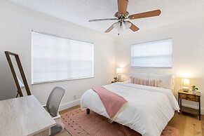 The Yellow Submarine Sailboat Bend