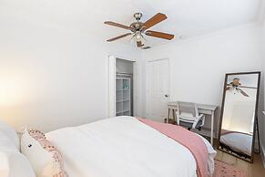 The Yellow Submarine Sailboat Bend