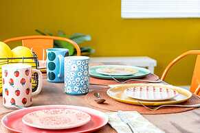 The Yellow Submarine Sailboat Bend