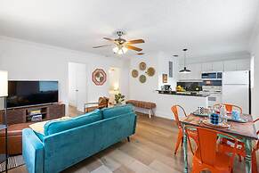 The Yellow Submarine Sailboat Bend