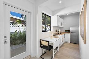 Mango House Dania Beach