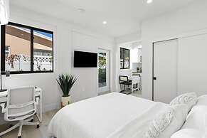 Mango House Dania Beach