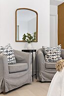 Charming Cozy Studio Lake Ridge