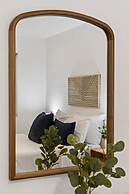 Charming Cozy Studio Lake Ridge