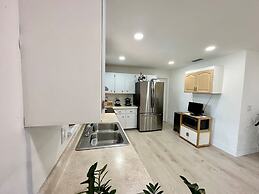 Good Vibes House With Private Pool