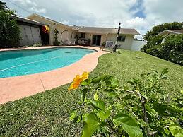 Good Vibes House With Private Pool