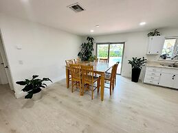 Good Vibes House With Private Pool