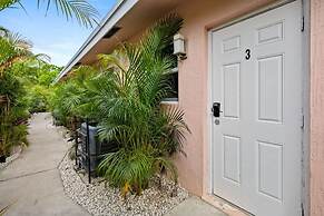 Spacious 2 BR Sailboat Bend