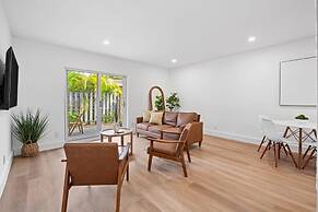 Spacious 2 BR Sailboat Bend